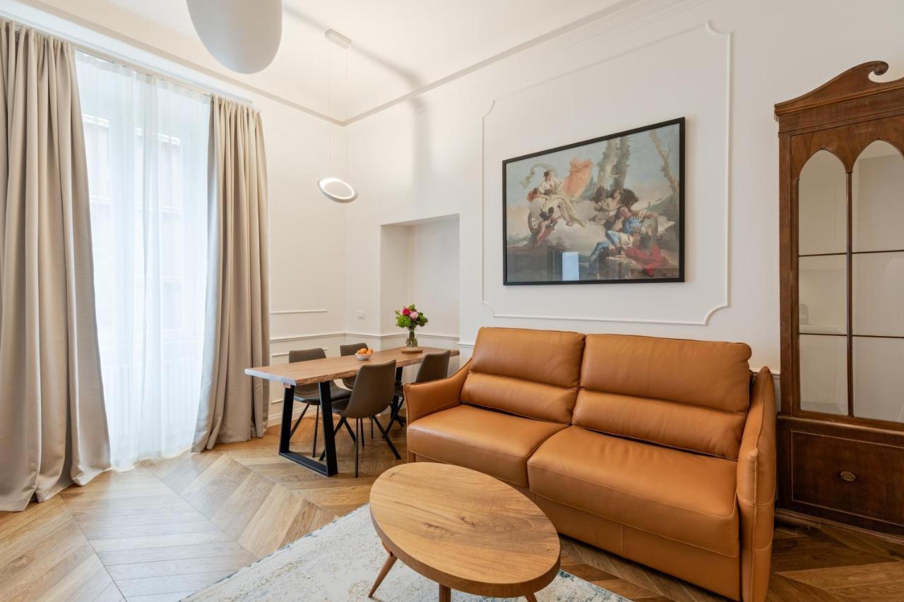 Buzzstays - Stylish Apartments Vatican Rome Downtown ภายนอก รูปภาพ